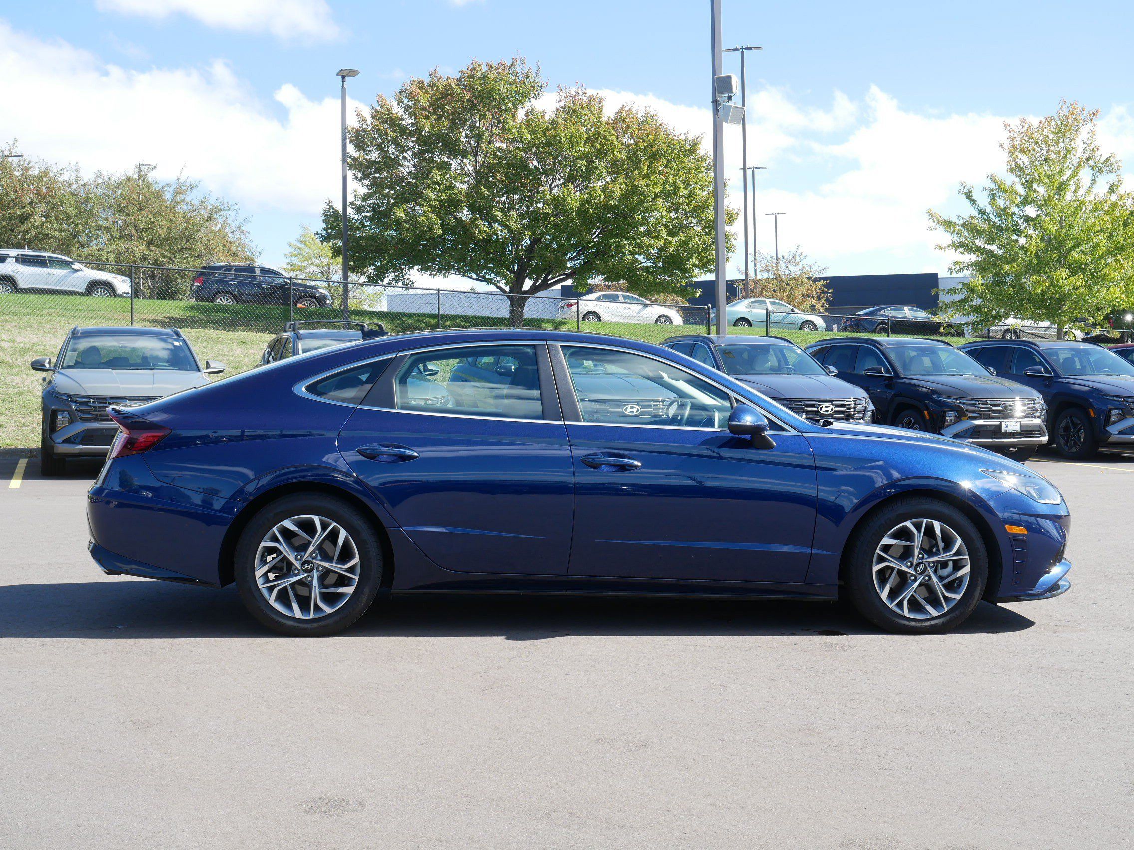 Used 2020 Hyundai Sonata SEL w/ Convenience + Sunroof Package FWD image 5