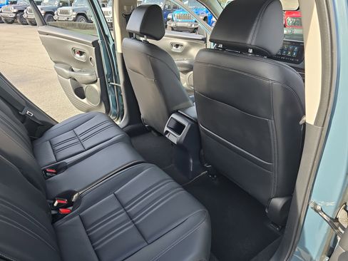 Used 2023 Honda HR-V EX-L image 11