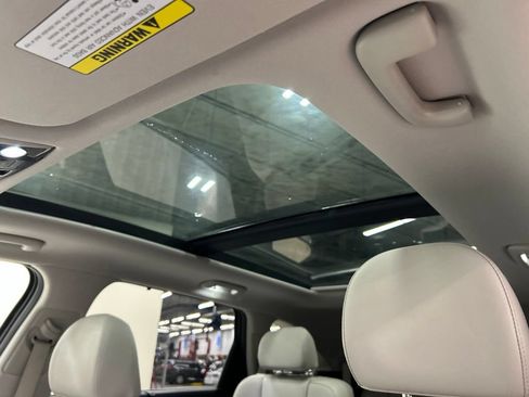 Used 2023 Kia Sorento SX Prestige w/ Panoramic Sunroof Package AWD/4WD image 31