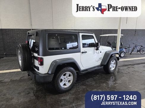 Used 2017 Jeep Wrangler Sport w/ Quick Order Package 24S AWD/4WD image 5
