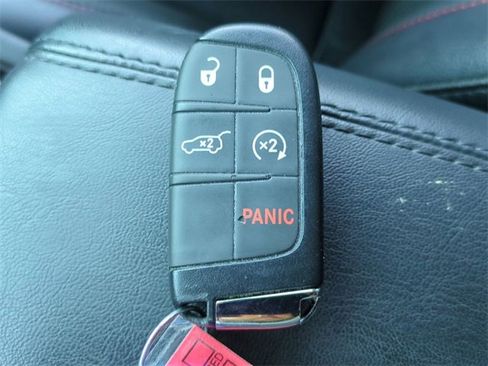 Used 2023 Jeep Compass Trailhawk w/ Trailhawk Elite Group image 27