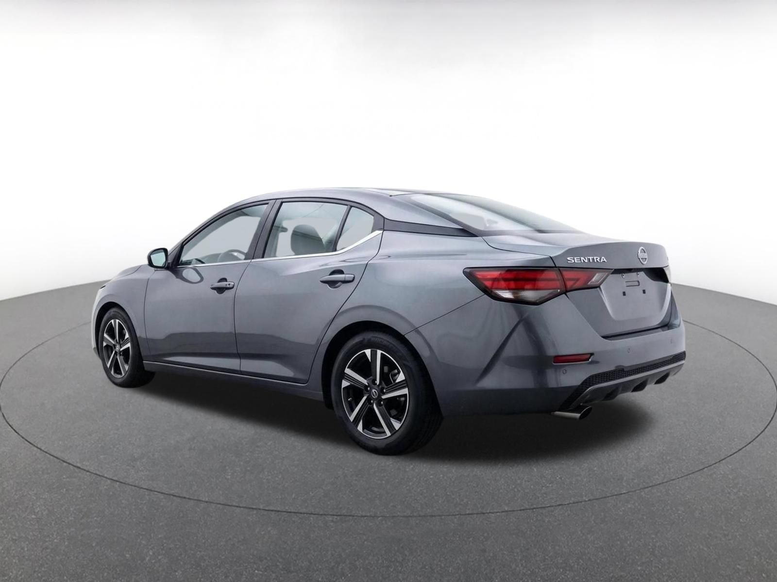 Used 2025 Nissan Sentra SV FWD image 6