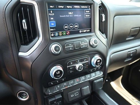 Used 2023 GMC Sierra 2500 AT4 w/ AT4 Premium Plus Package image 15