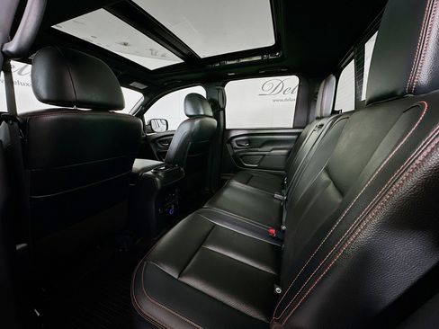 Used 2024 Nissan Titan PRO-4X w/ Pro-4x Convenience Package image 21