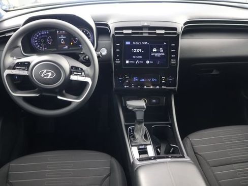Certified 2024 Hyundai Santa Cruz SEL FWD image 2
