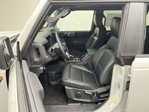 New 2026 Ford Bronco Badlands AWD/4WD image 3