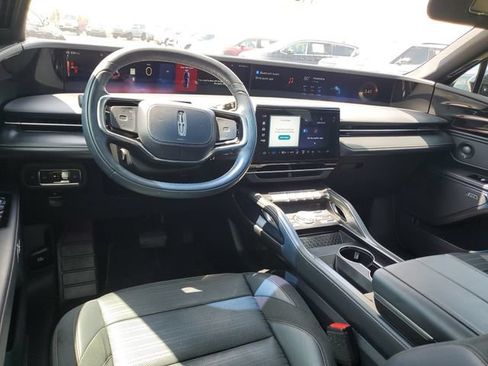 Used 2024 Lincoln Nautilus Reserve w/ Equipment Group 202A AWD/4WD image 10