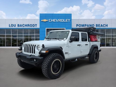 Used 2020 Jeep Gladiator Sport w/ Quick Order Package 24S AWD/4WD image 3