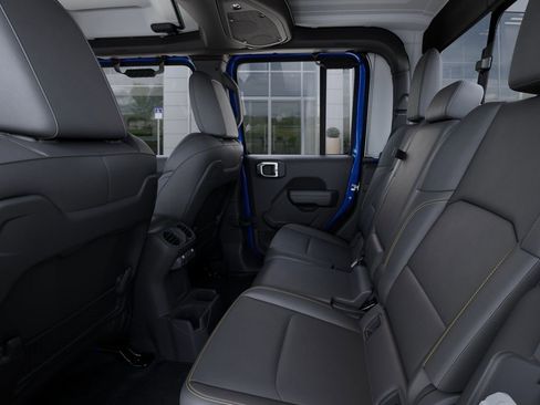 New 2025 Jeep Gladiator Sport w/ Premium Package image 25