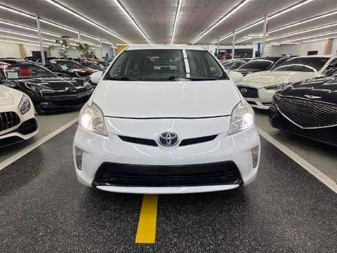 Used 2013 Toyota Prius Two FWD image 3