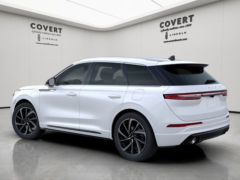 New 2024 Lincoln Corsair Grand Touring w/ Equipment Group 302A image 3