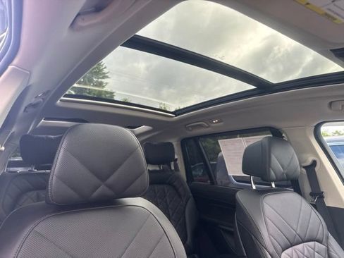 Used 2024 BMW X7 xDrive40i w/ Premium Package AWD/4WD image 41