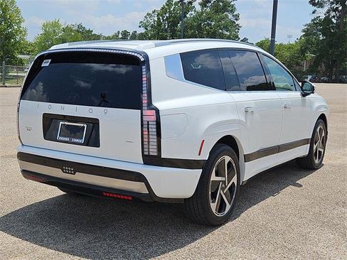 New 2026 Hyundai Ioniq 9 Calligraphy image 5