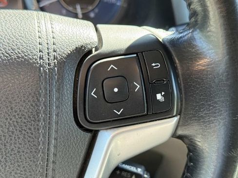 Used 2016 Toyota Sienna XLE w/ XLE Navigation Package FWD image 24