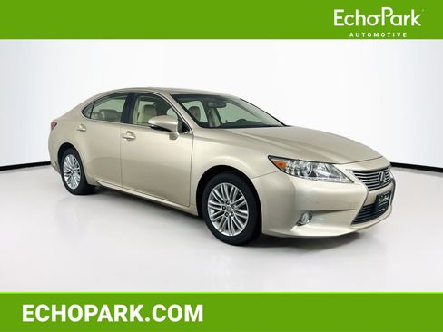 Used 2013 Lexus ES 350 w/ Luxury Pkg FWD image 1