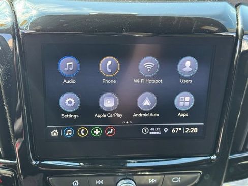 Used 2023 Chevrolet Traverse LT AWD/4WD image 3