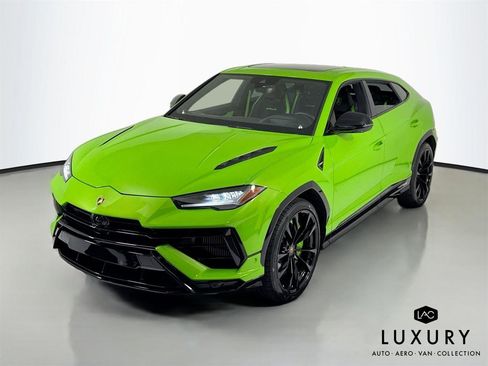 Used 2024 Lamborghini Urus S image 3