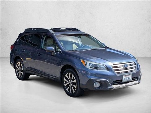 Used 2015 Subaru Outback 3.6R Limited AWD/4WD image 3