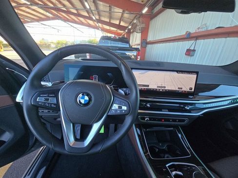 Used 2026 BMW X5 sDrive40i image 12
