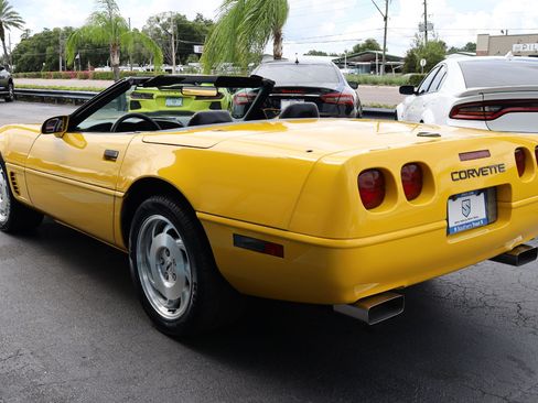 Used 1996 Chevrolet Corvette Convertible image 2