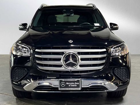 Used 2025 Mercedes-Benz GLS 450 4MATIC image 8