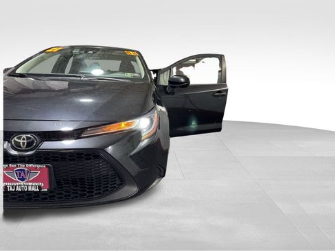 Used 2021 Toyota Corolla LE image 23