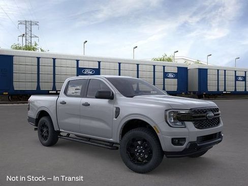 New 2026 Ford Ranger XLT w/ Black Appearance Package AWD/4WD image 7