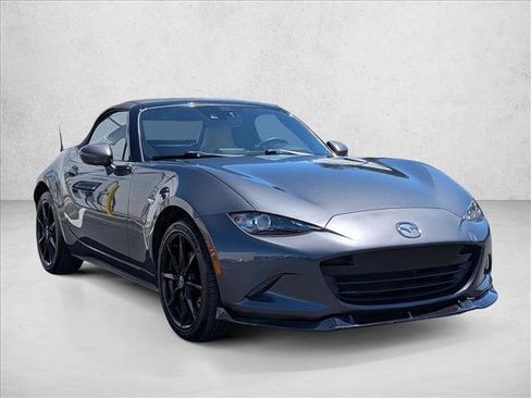 Used 2016 MAZDA MX-5 Miata Grand Touring RWD image 3
