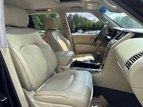 Used 2017 INFINITI QX80 4WD w/ Driver Assistance Package image 9