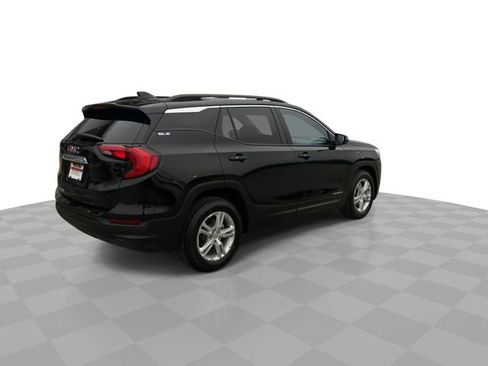 Used 2021 GMC Terrain SLE w/ Driver Convenience Package image 8