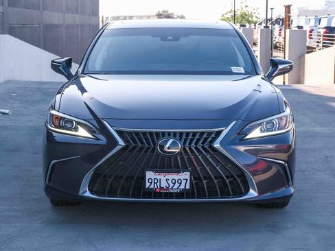 Used 2025 Lexus ES 300h w/ Premium Package FWD image 2