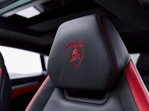 Used 2023 Lamborghini Urus S AWD/4WD image 55