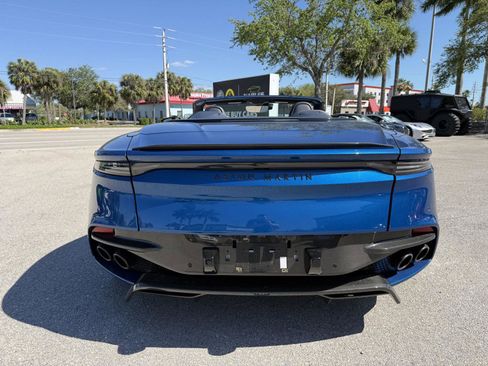 Used 2022 Aston Martin DBS Superleggera Volante image 8