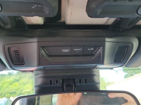 Used 2024 Jeep Wrangler Unlimited Rubicon 4xe AWD/4WD image 33