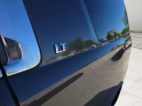 Used 2016 Chevrolet Suburban LT w/ Luxury Package AWD/4WD image 25
