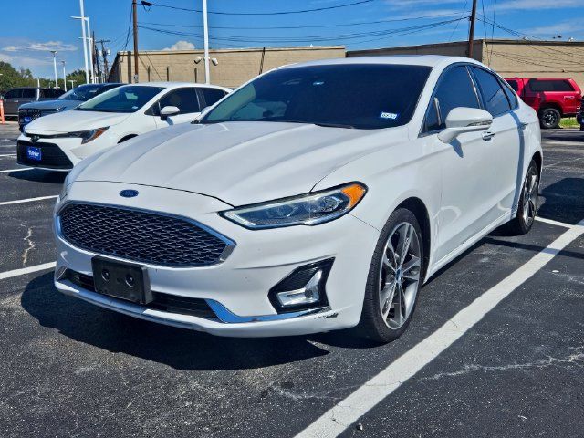 Used 2020 Ford Fusion Titanium AWD/4WD image 2