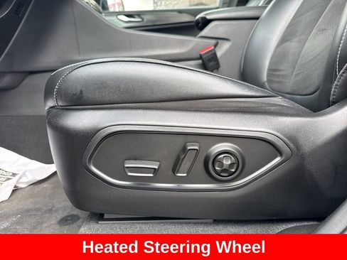 Used 2023 Jeep Grand Cherokee Altitude image 28