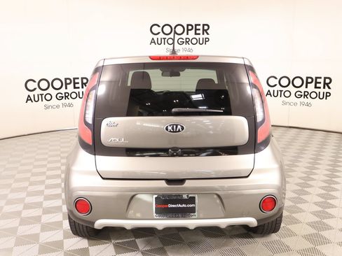 Used 2018 Kia Soul + FWD image 20