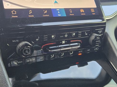 Used 2022 Jeep Grand Cherokee Trailhawk image 13