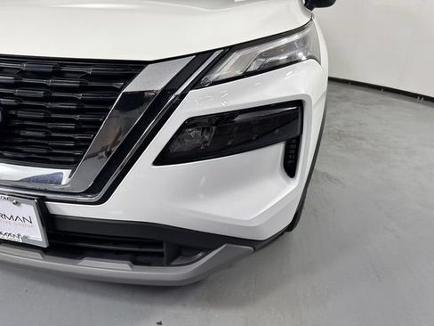 Used 2023 Nissan Rogue S FWD image 28