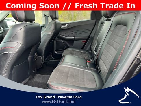 Certified 2022 Ford Escape SEL w/ SEL Stealth AWD Package image 4