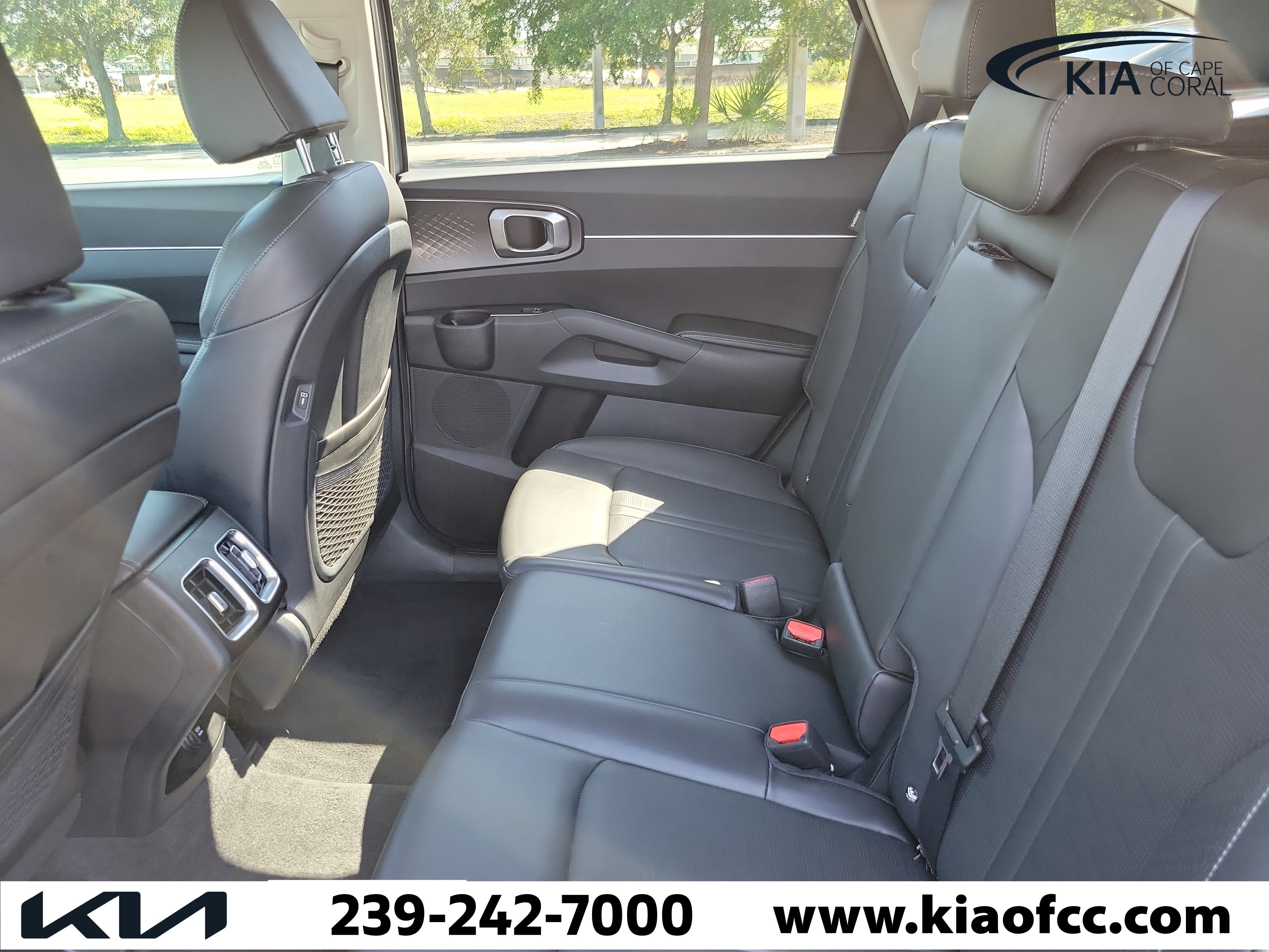 Certified 2024 Kia Sorento S w/ Panoramic Sunroof Package FWD image 15