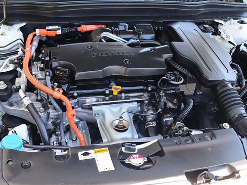 Used 2018 Honda Accord Touring image 59