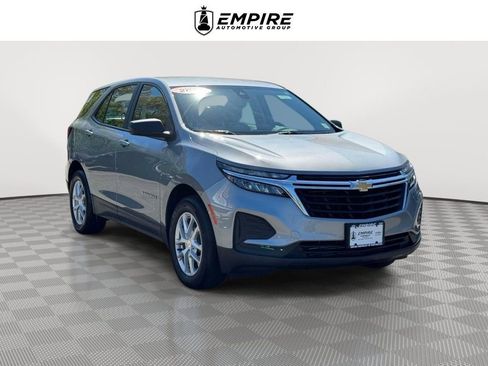 Used 2024 Chevrolet Equinox LS FWD image 1