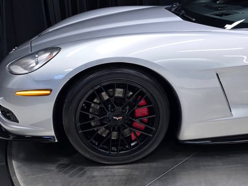 Used 2009 Chevrolet Corvette Coupe w/ Preferred Equipment Group RWD image 36
