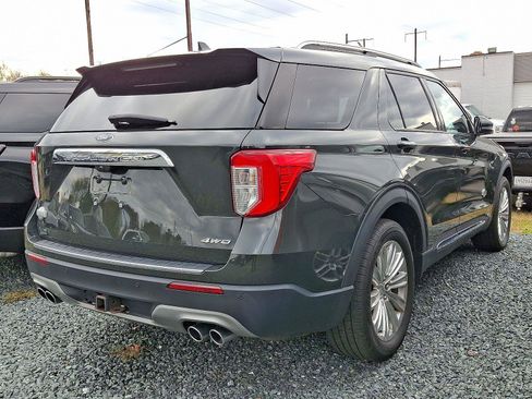 Used 2021 Ford Explorer King Ranch w/ Premium Technology Package image 8