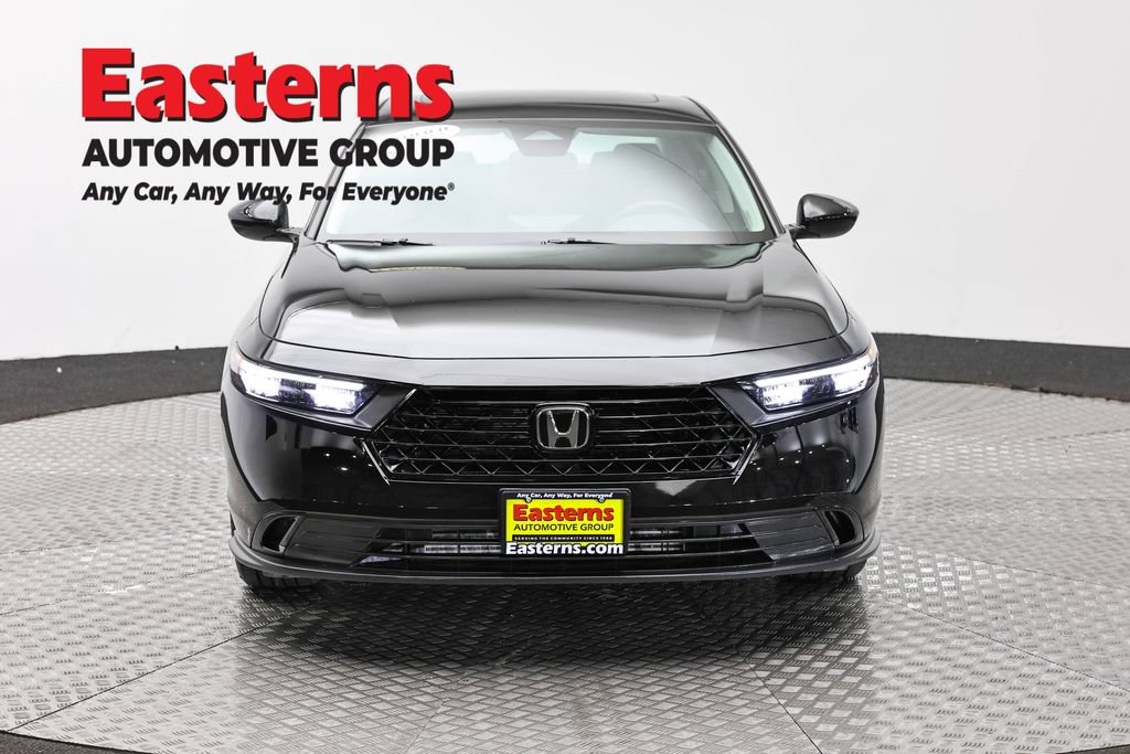 Used 2025 Honda Accord SE image 3