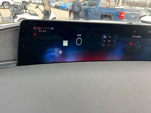 Used 2025 Lincoln Navigator Reserve image 16