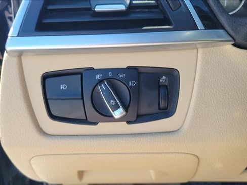Used 2016 BMW 328i Sedan RWD image 21