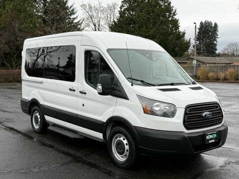 Used 2019 Ford Transit 150 XL image 7
